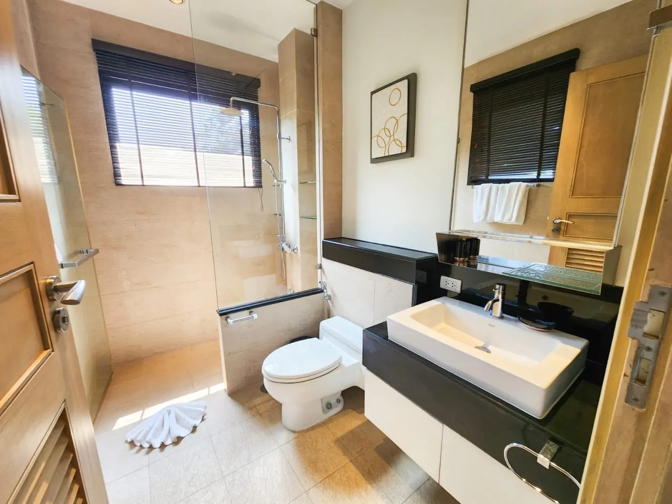 Property image - full photo 25