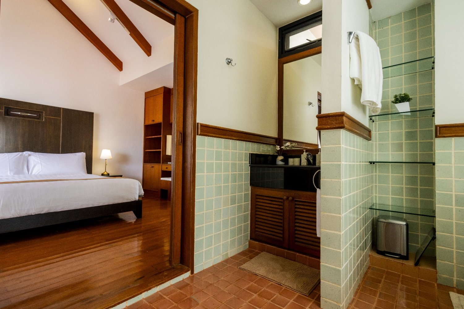 Property image - full photo 22
