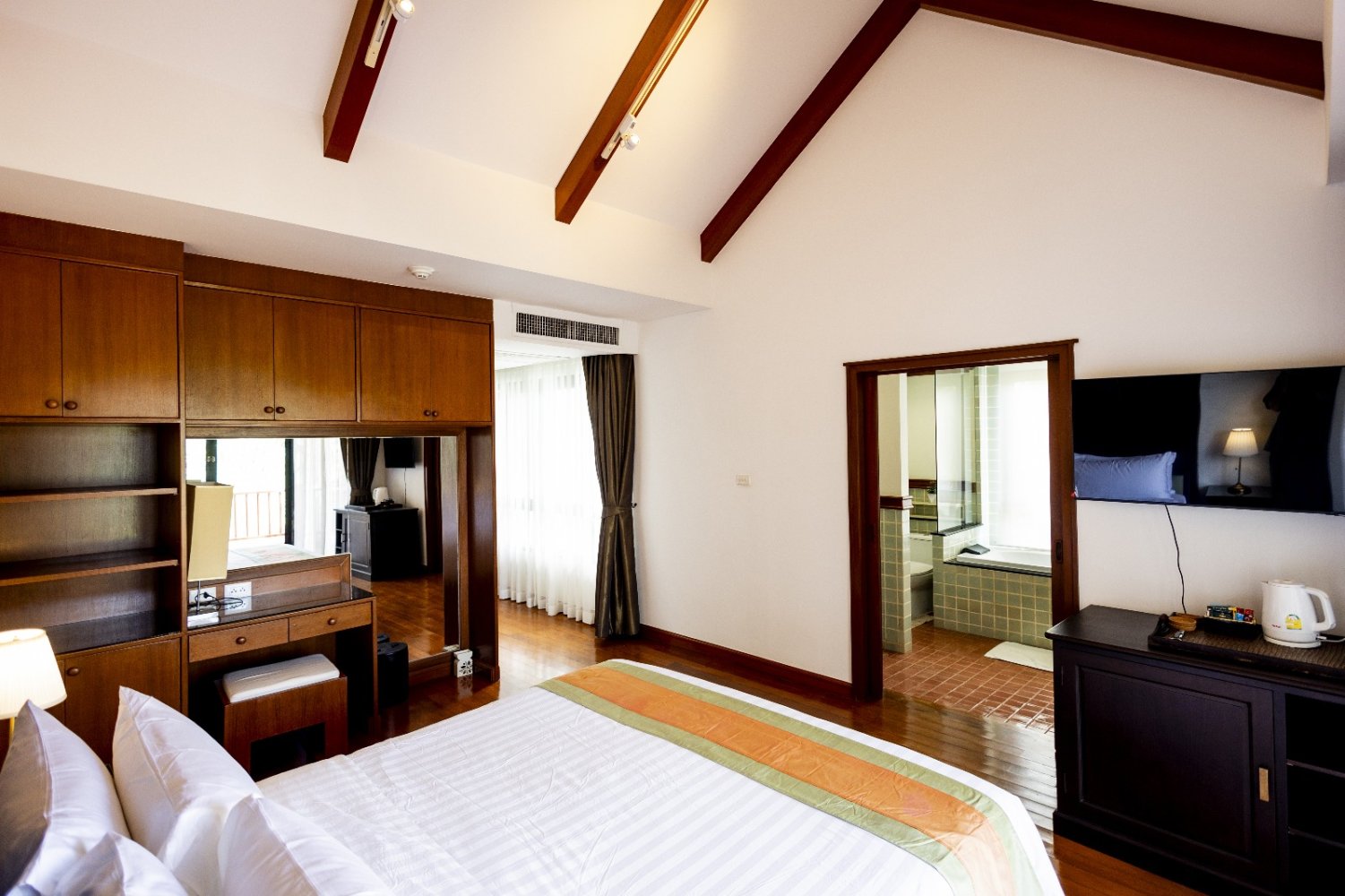 Property image - full photo 19