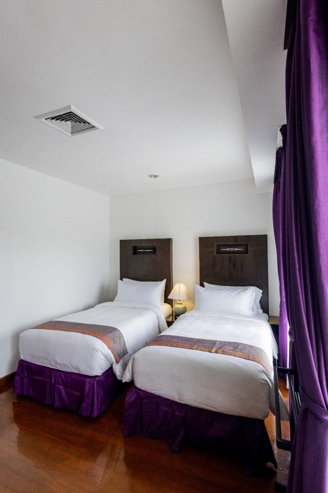 Property image - full photo 15