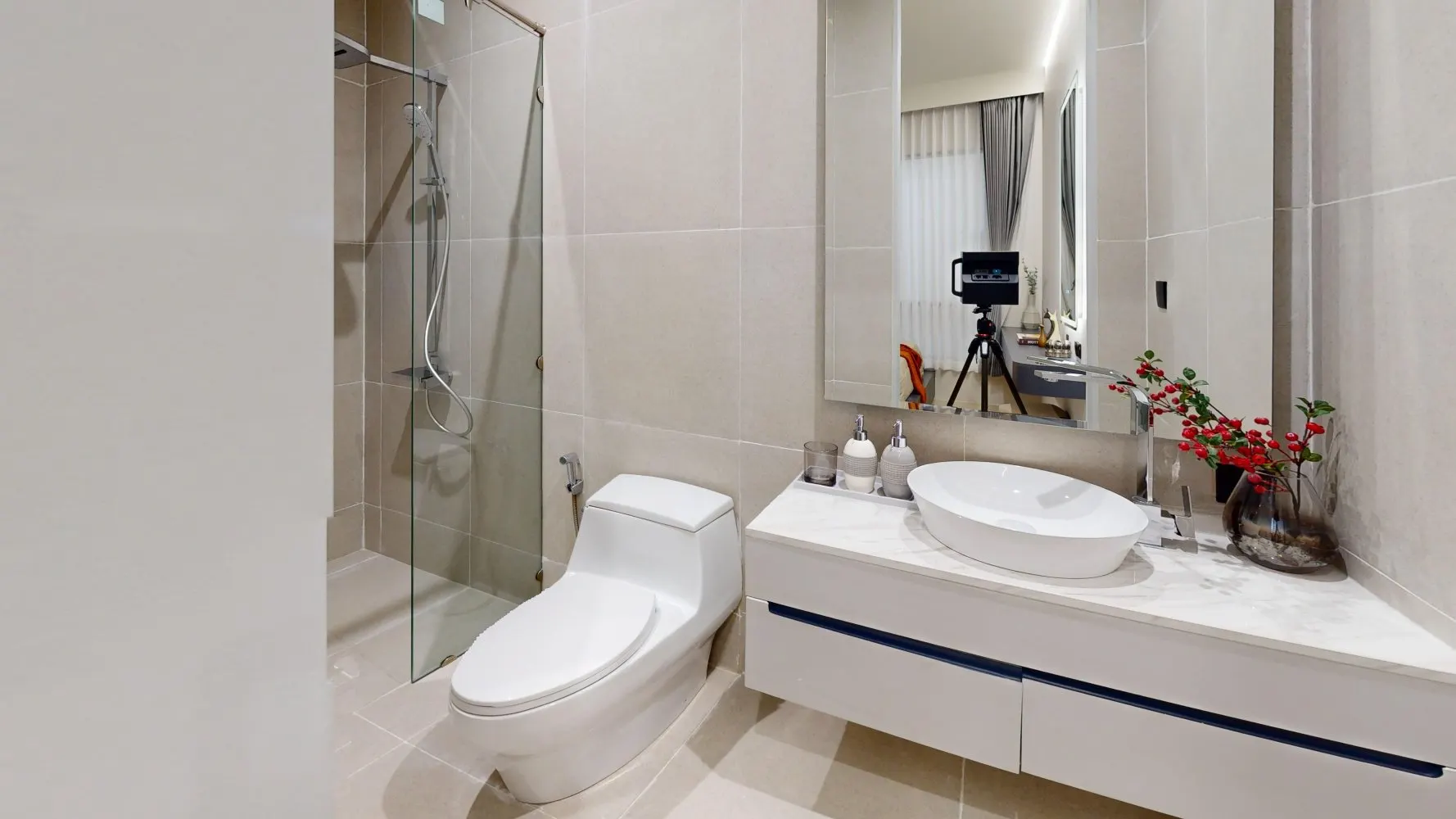 Property image - full photo 7