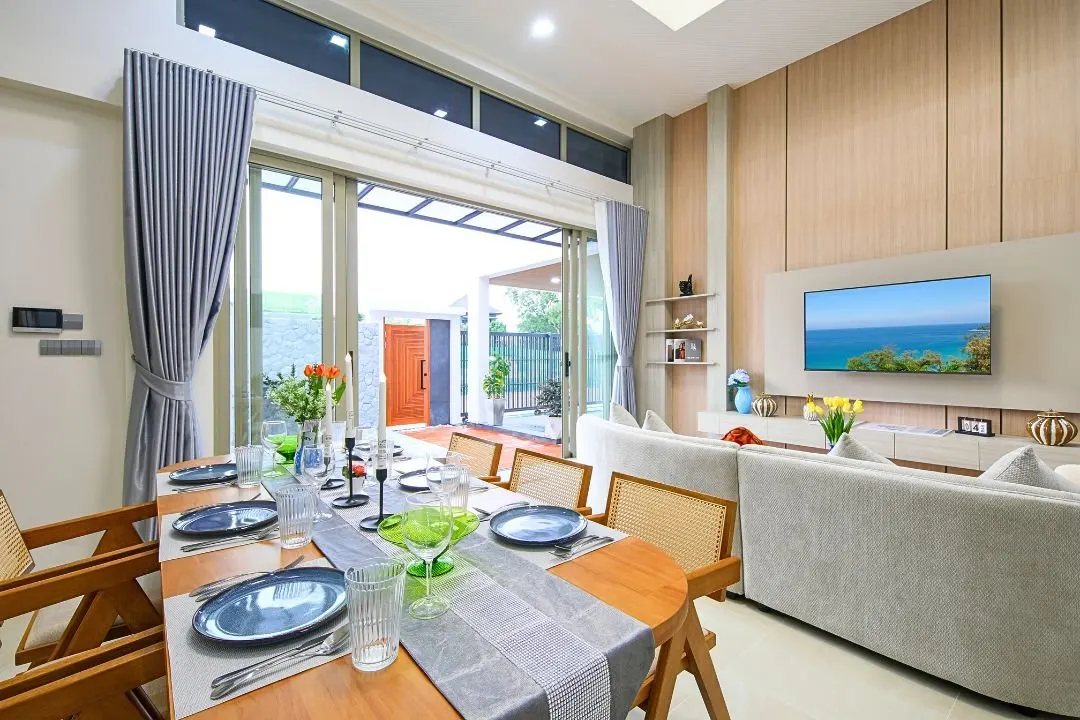 Property image - full photo 3