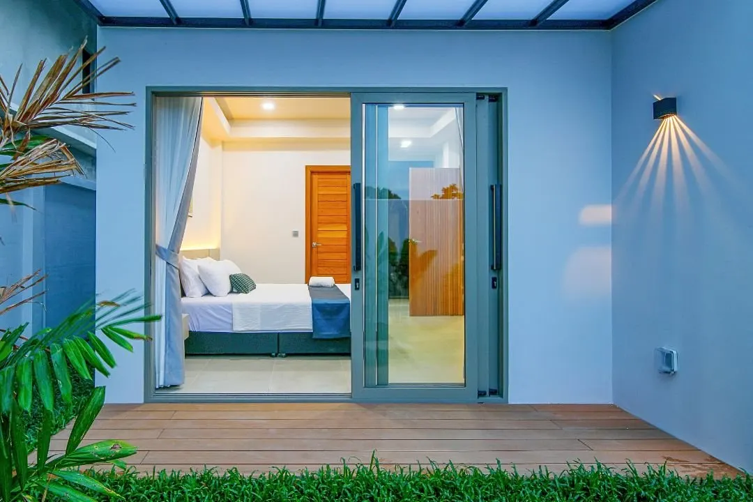 Property image - full photo 12