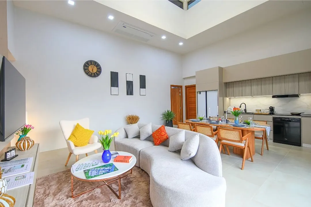 Property image - full photo 5
