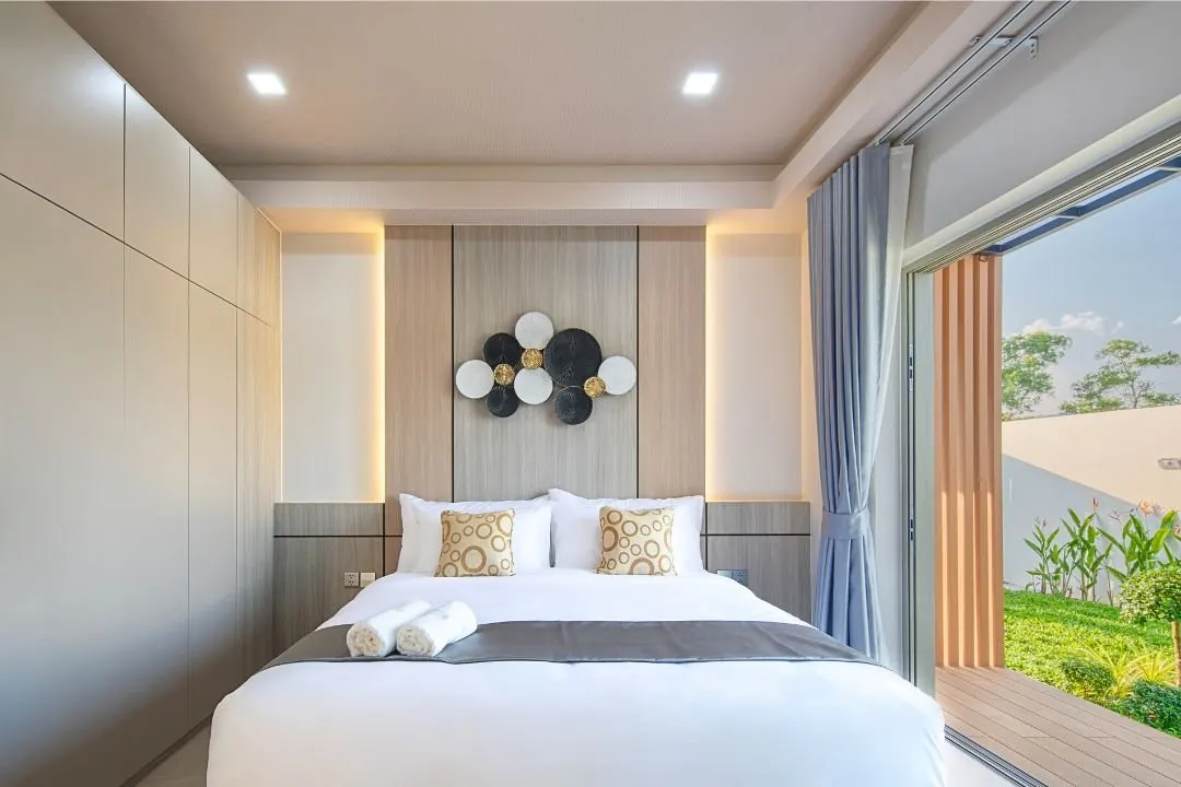 Property image - full photo 13