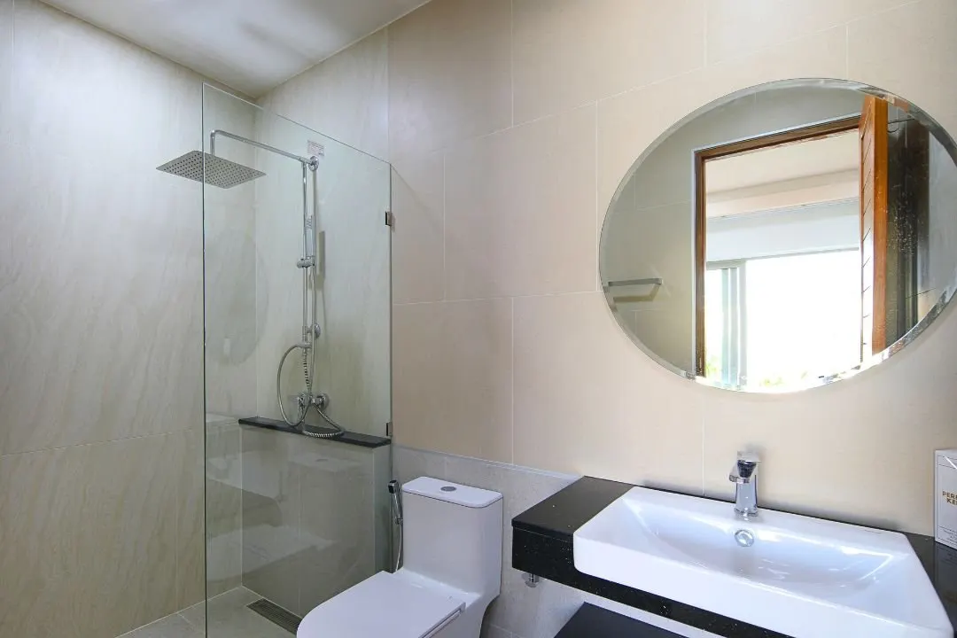 Property image - full photo 10