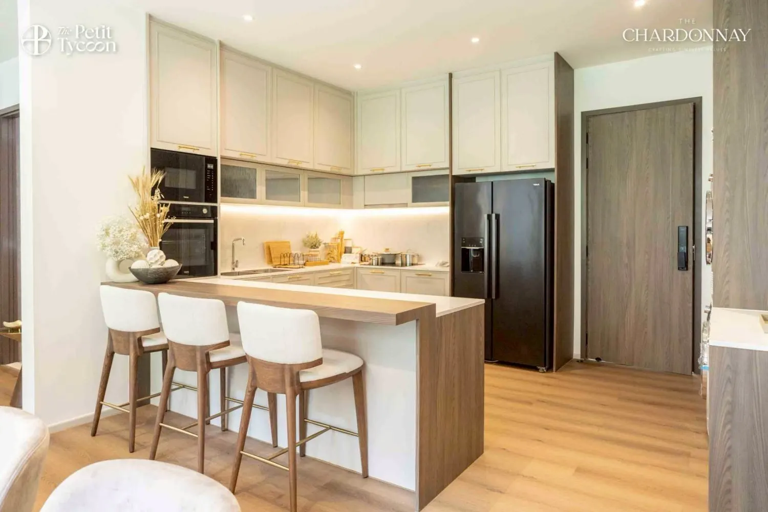 Property image - full photo 6