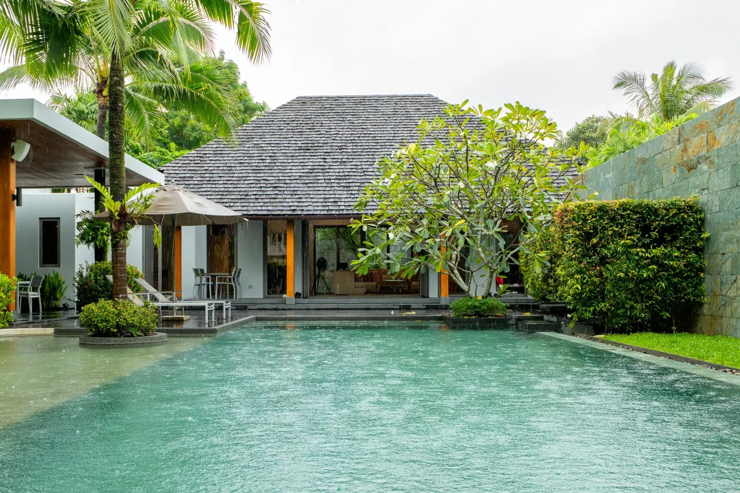Property image - full photo 4
