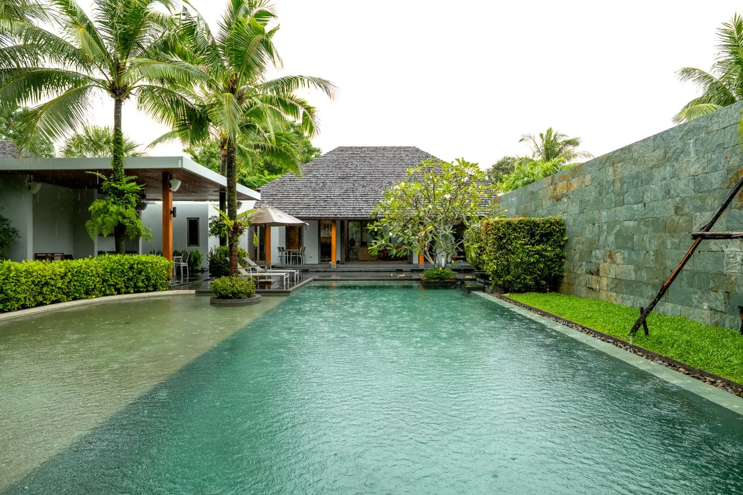Property image - full photo 3