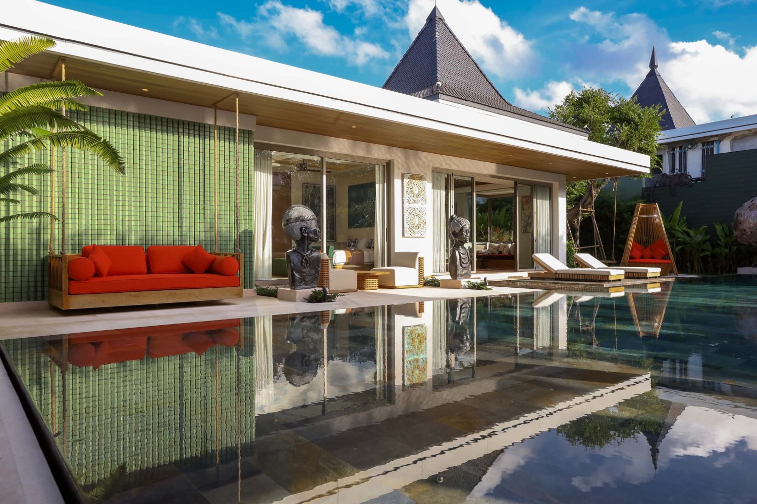 Property image - full photo 2