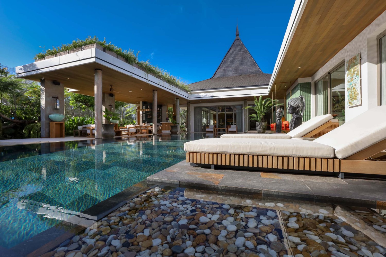 Property image - full photo 1