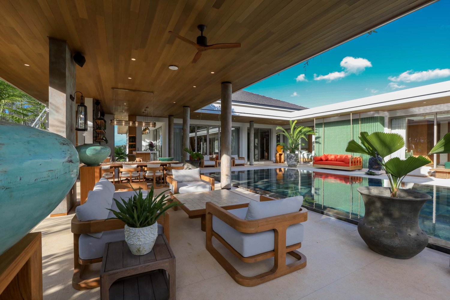Property image - full photo 4