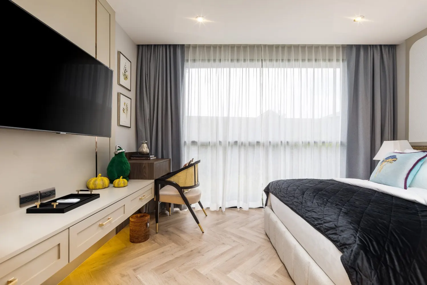 Property image - full photo 17