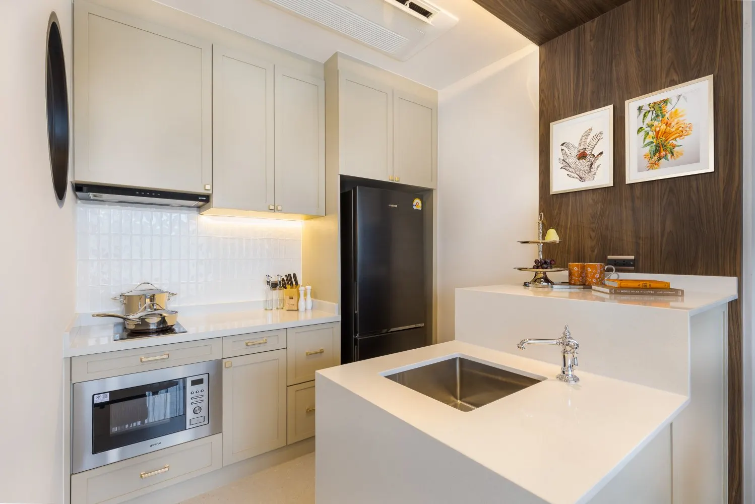 Property image - full photo 6