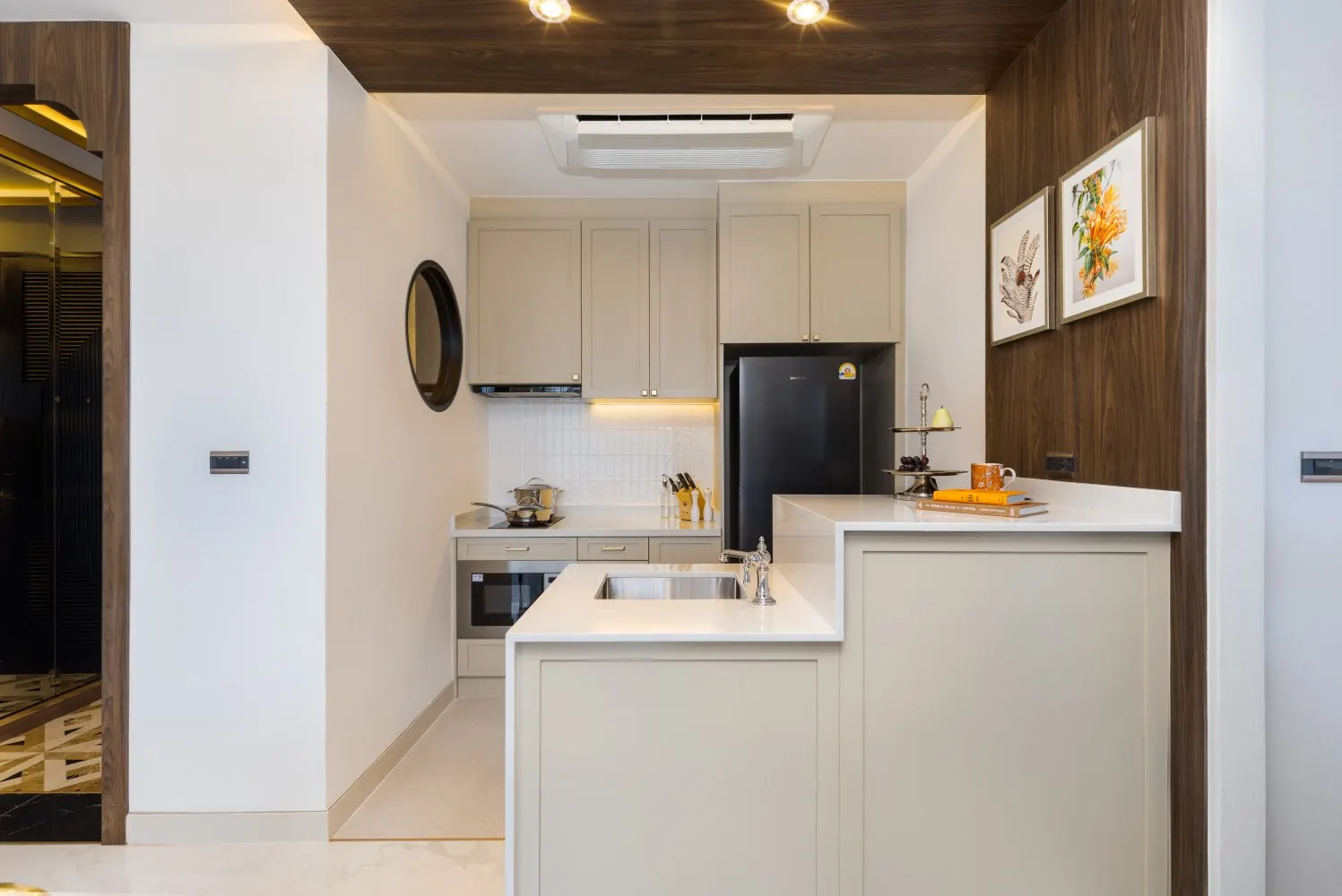 Property image - full photo 5