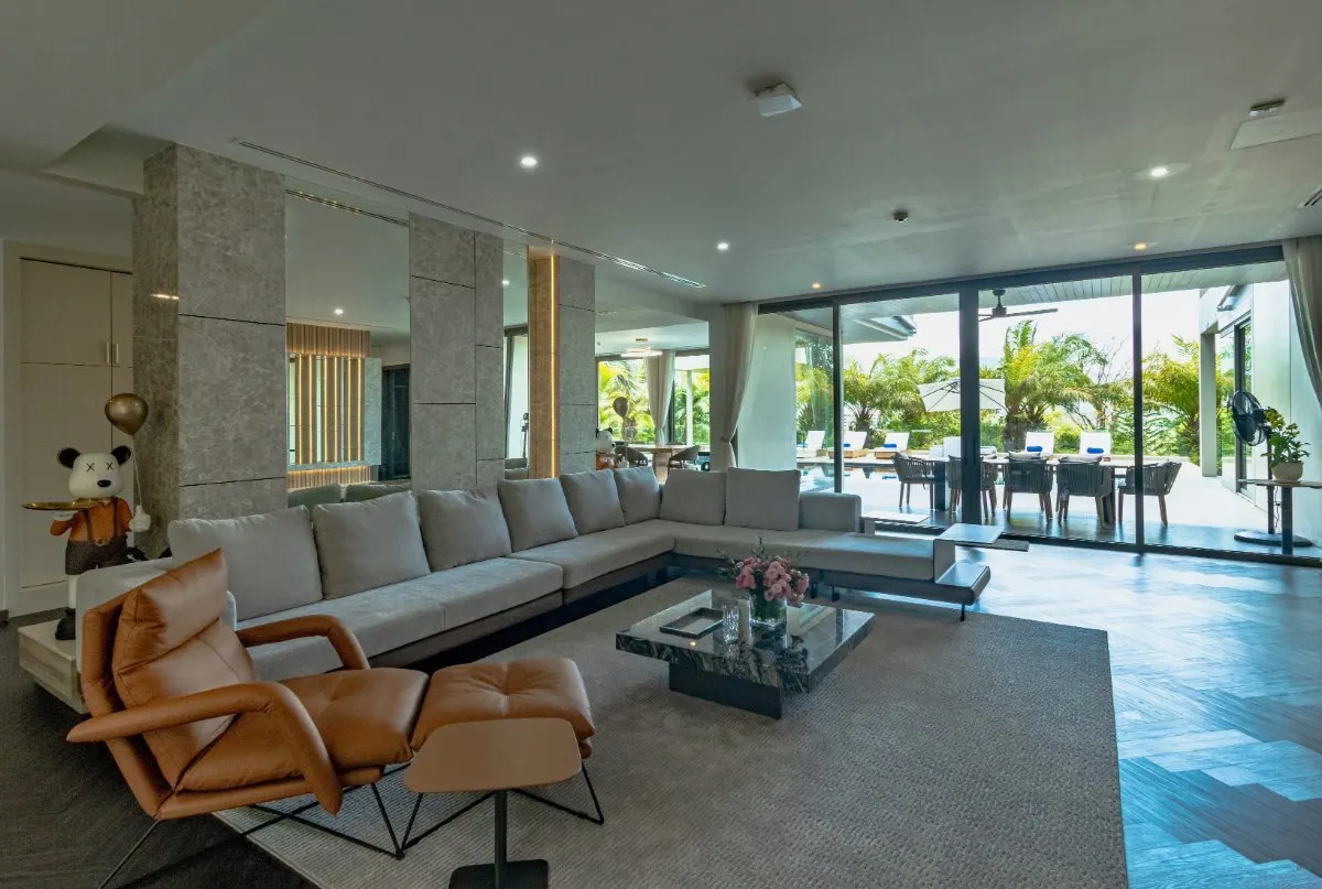 Property image - full photo 10