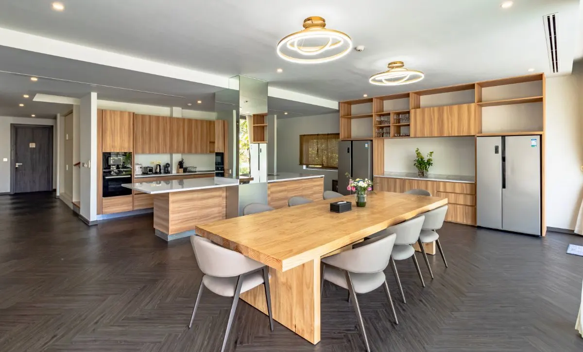 Property image - full photo 11