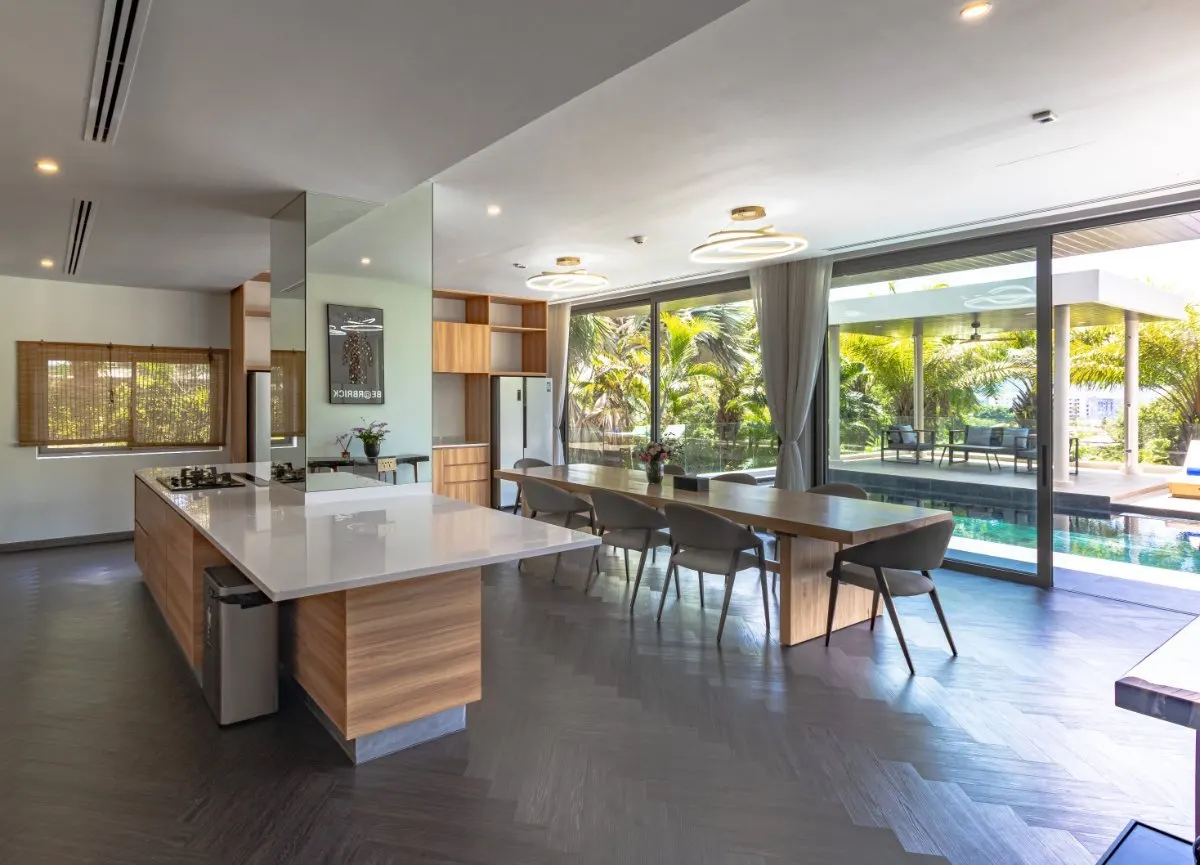 Property image - full photo 8