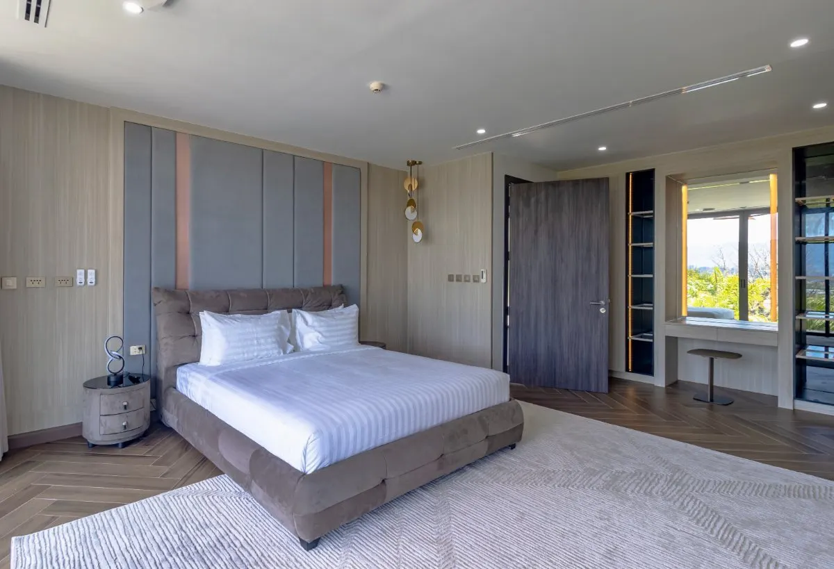 Property image - full photo 23