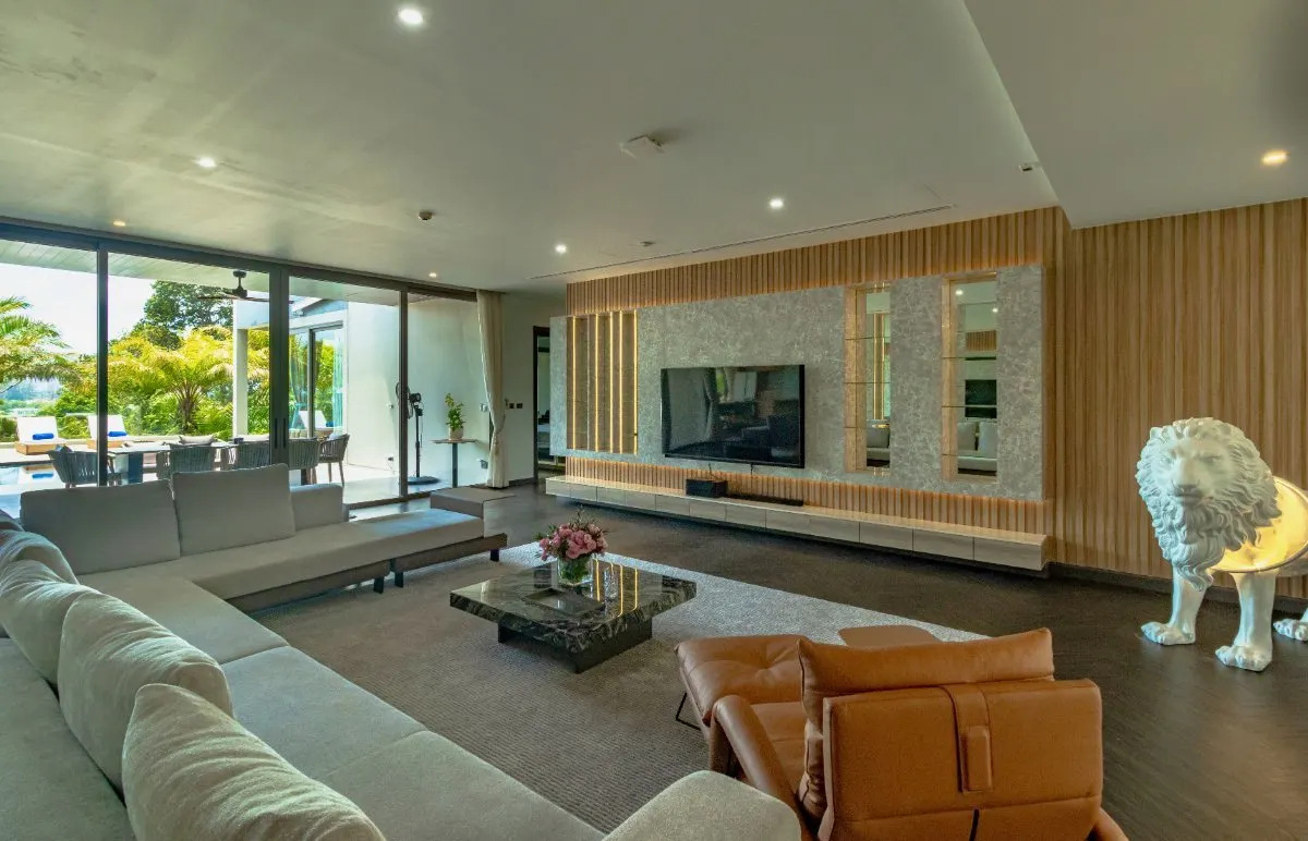 Property image - full photo 9
