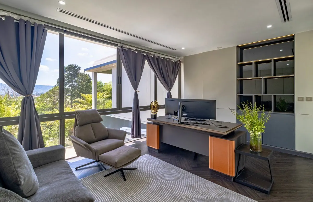 Property image - full photo 14