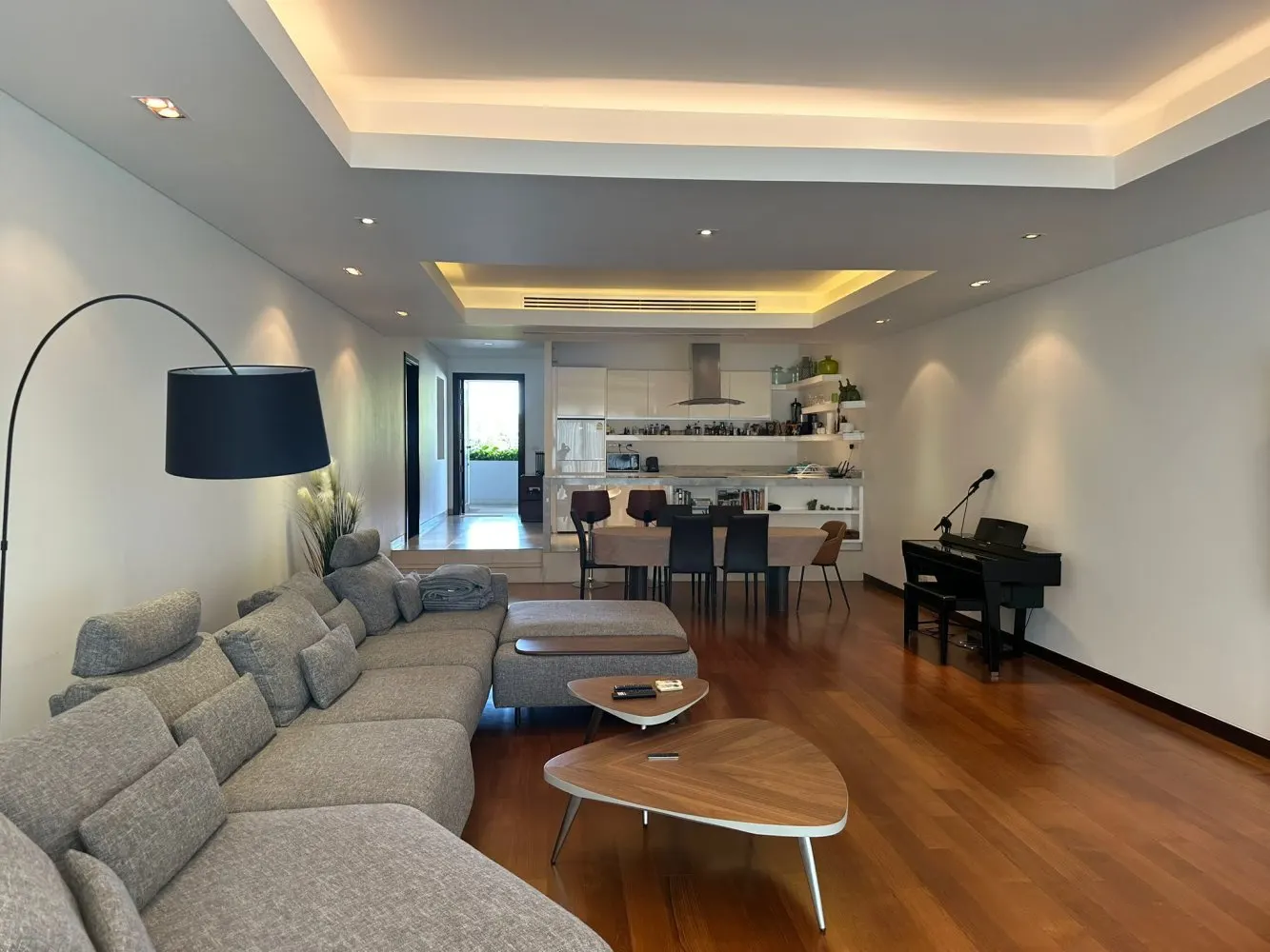 Property image - full photo 8