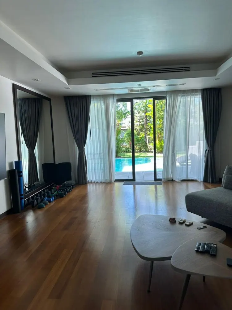 Property image - full photo 33