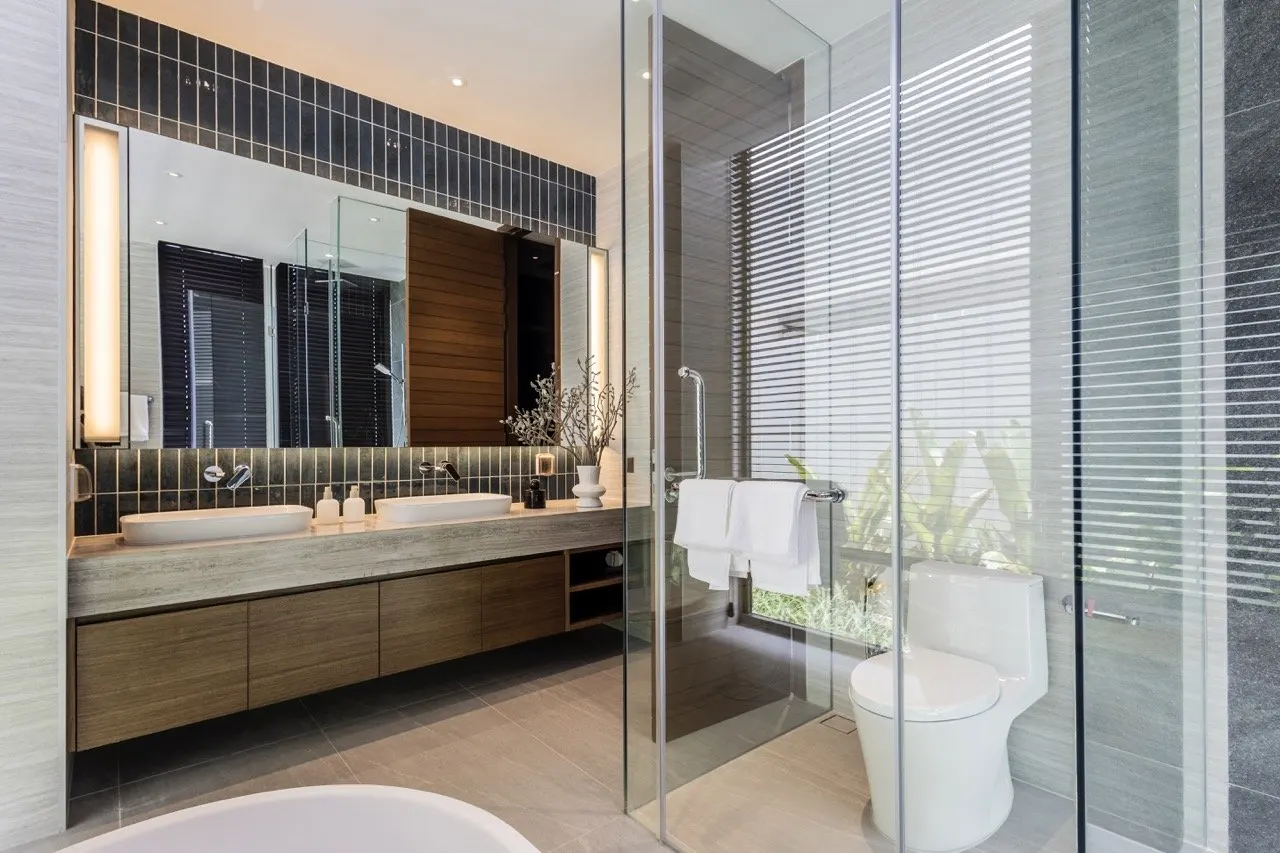 Property image - full photo 40