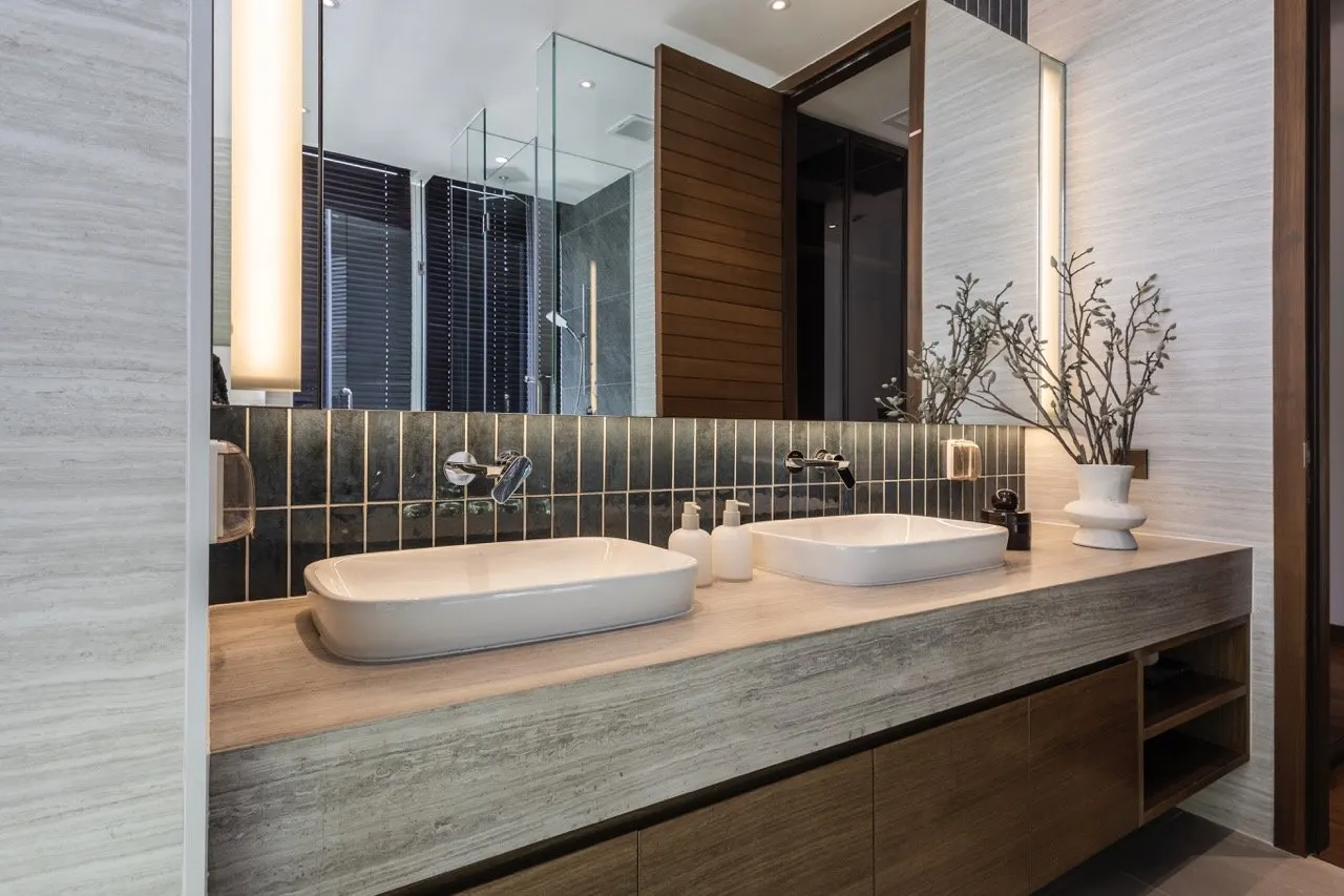 Property image - full photo 31