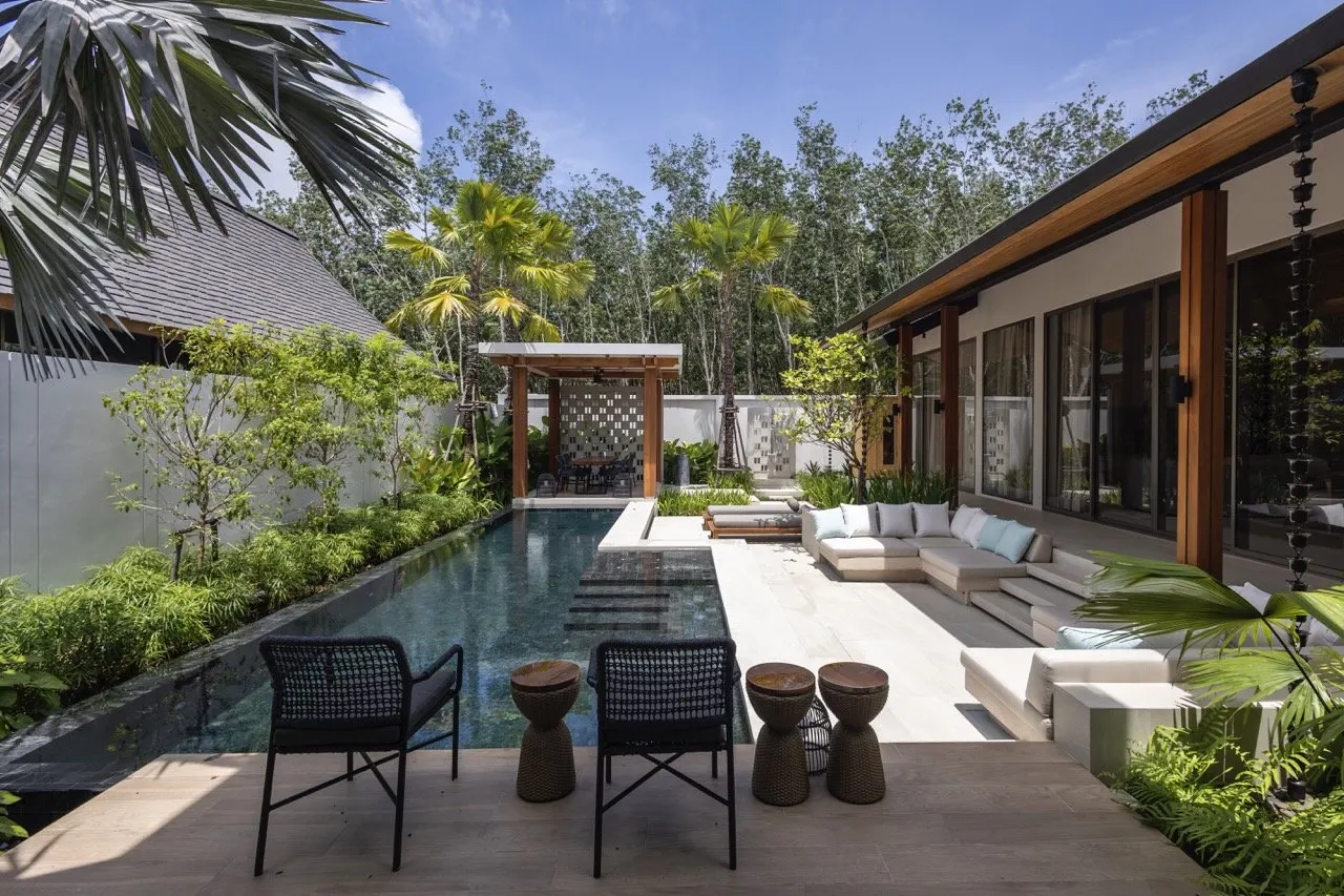 Property image - full photo 2