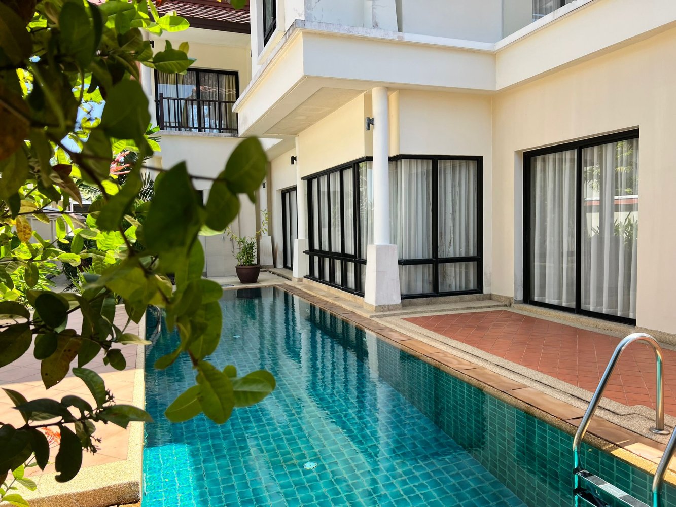 Property image - full photo 1