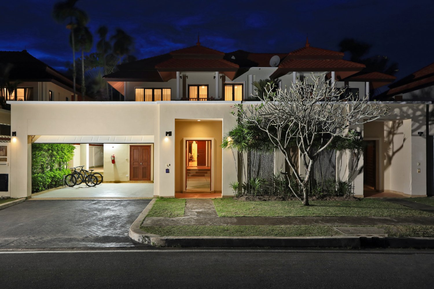 Property image - full photo 32