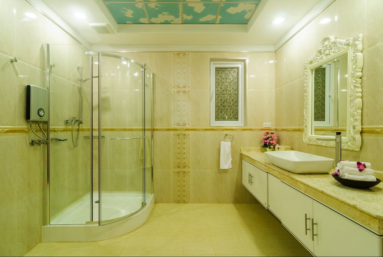 Property image - full photo 18