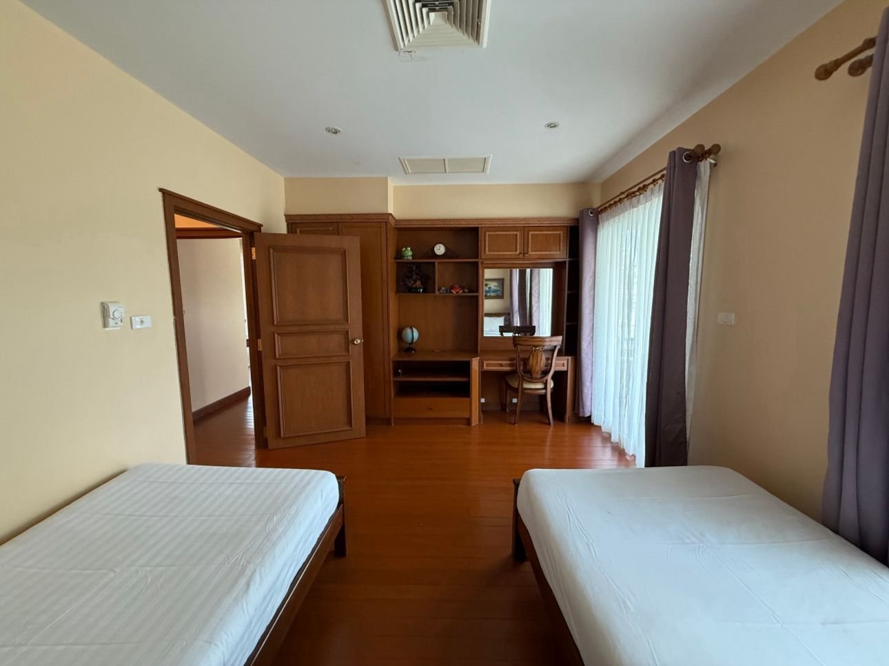 Property image - full photo 30