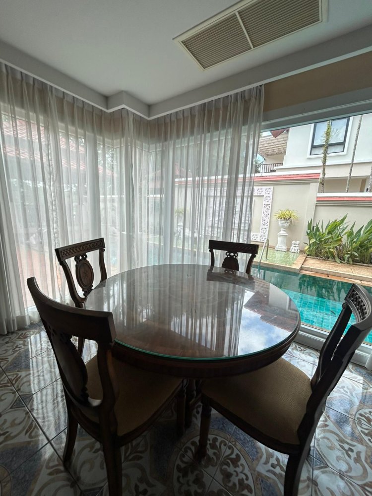 Property image - full photo 6