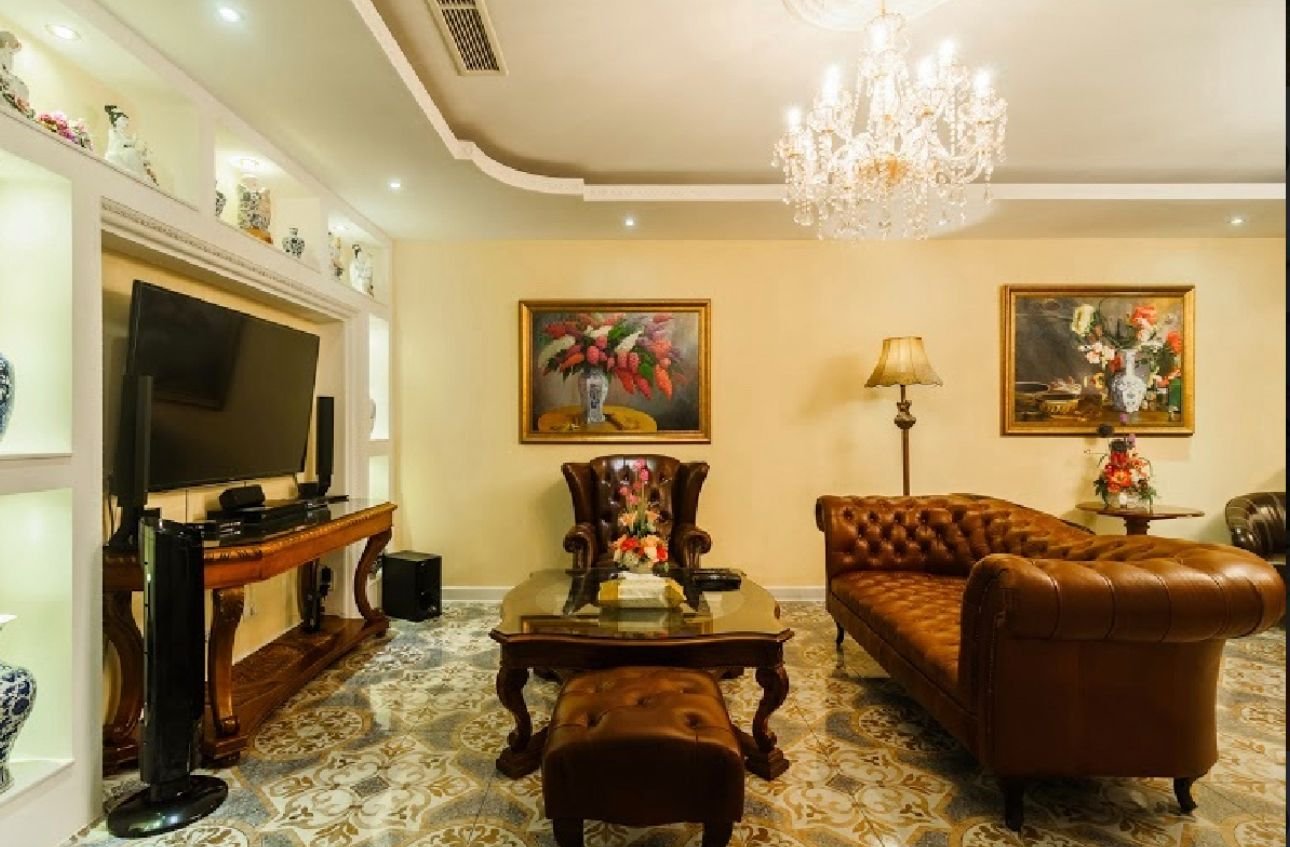 Property image - full photo 3