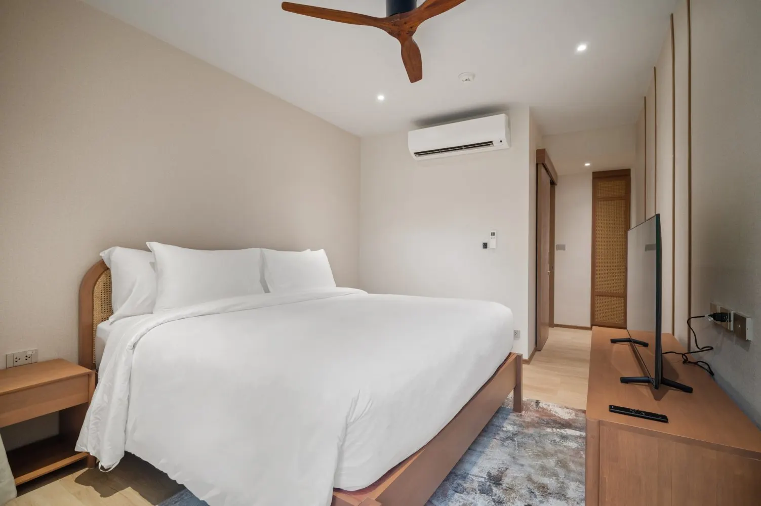 Property image - full photo 13