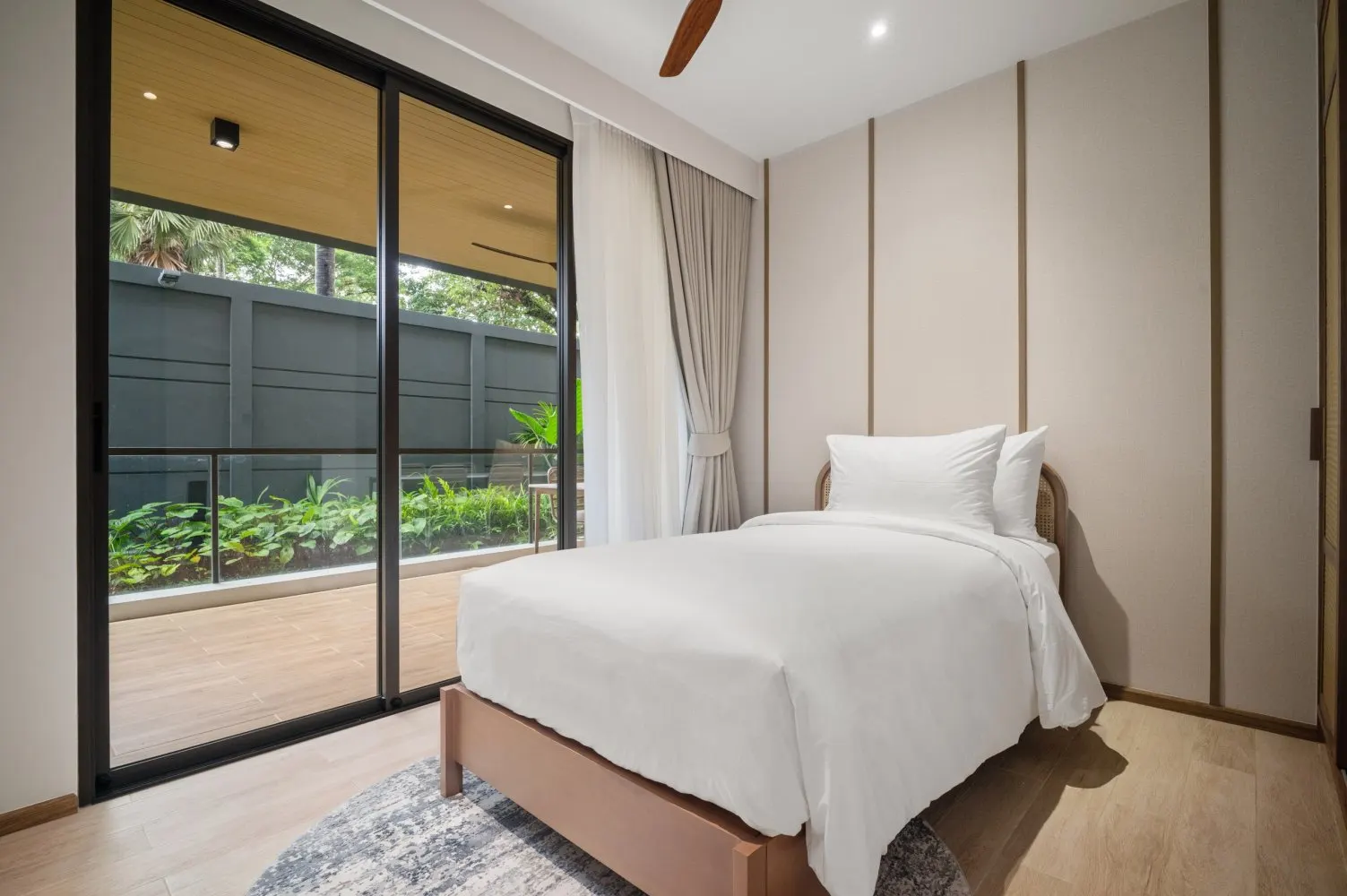 Property image - full photo 10