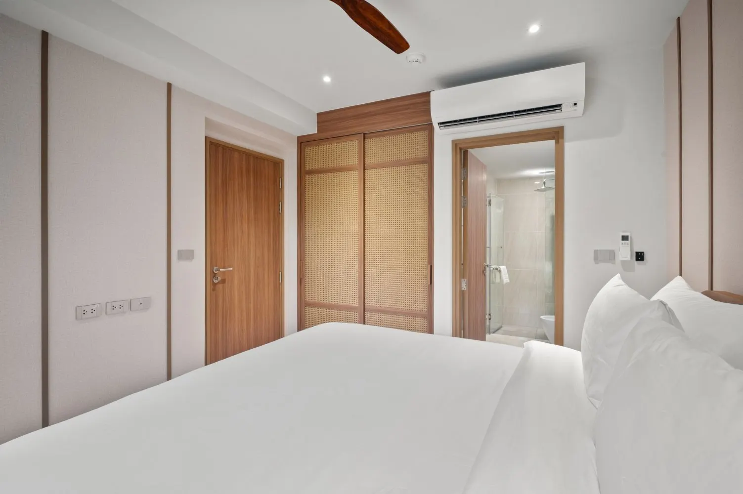 Property image - full photo 15