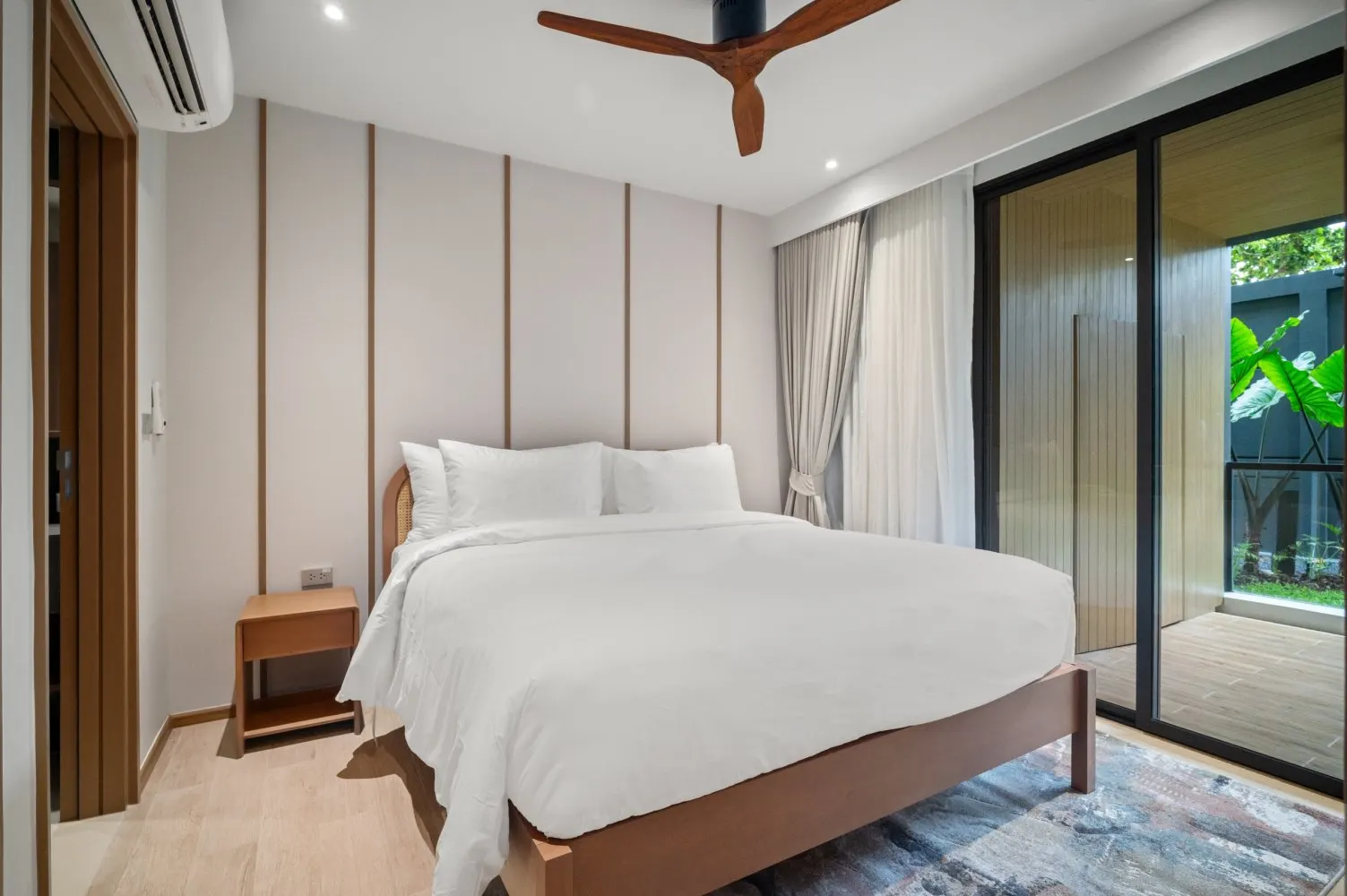 Property image - full photo 14