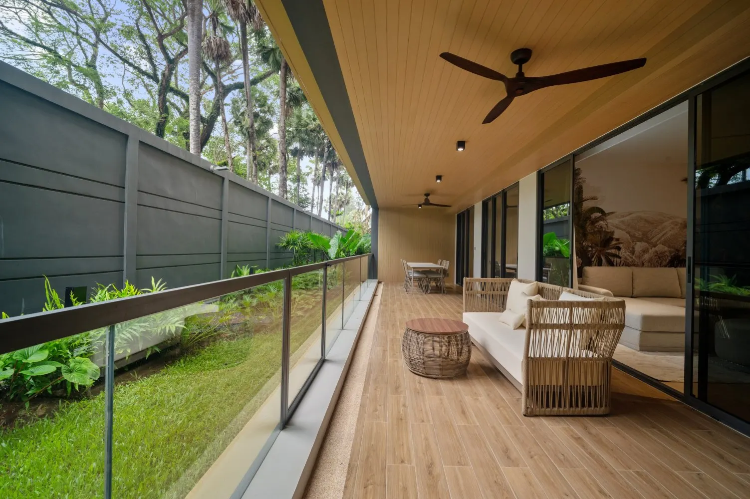 Property image - full photo 2