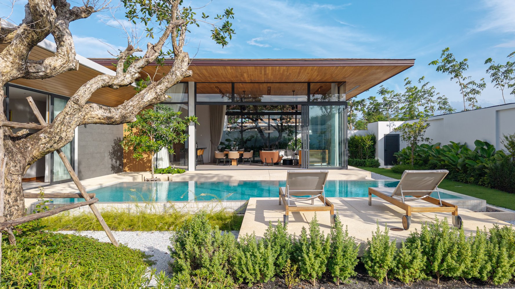Property image - full photo 1