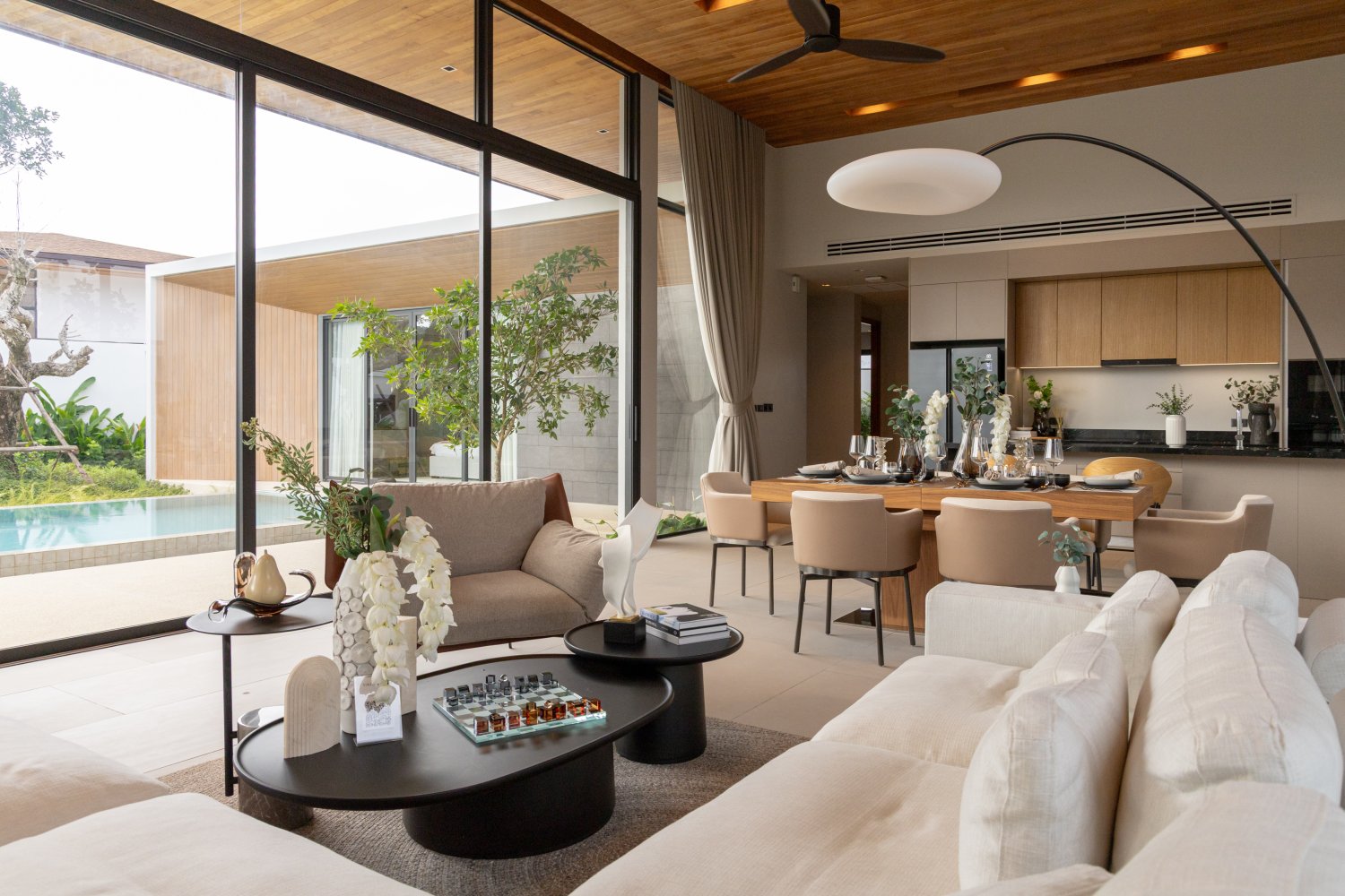Property image - full photo 6