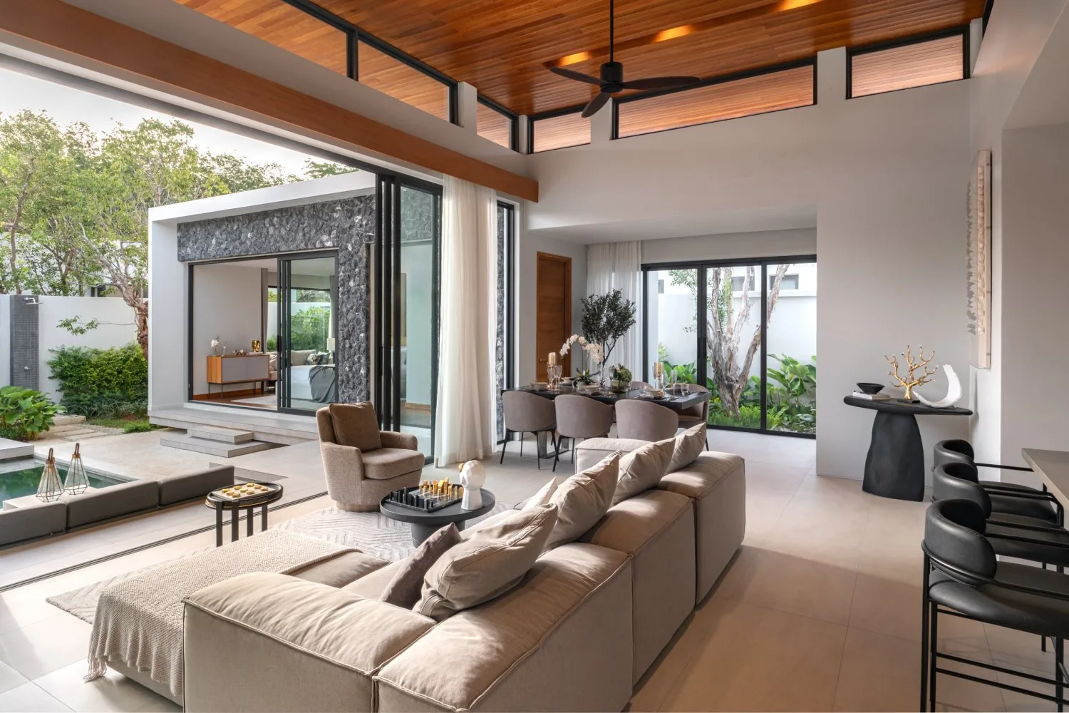 Property image - full photo 7