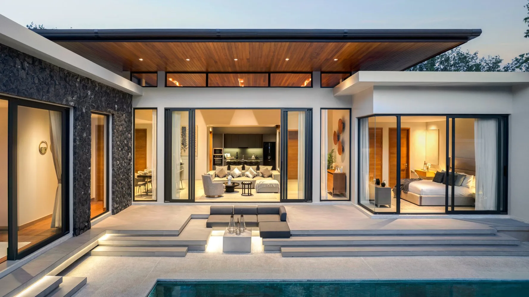 Property image - full photo 17