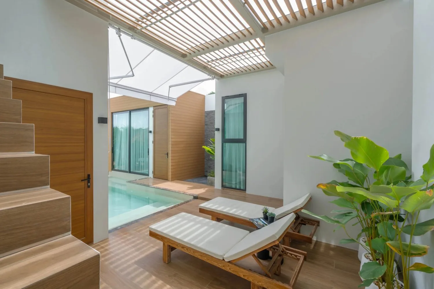 Property image - full photo 29