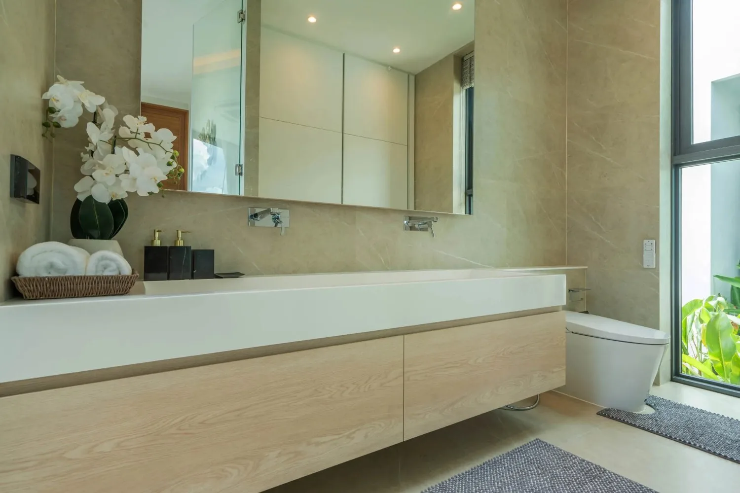 Property image - full photo 16
