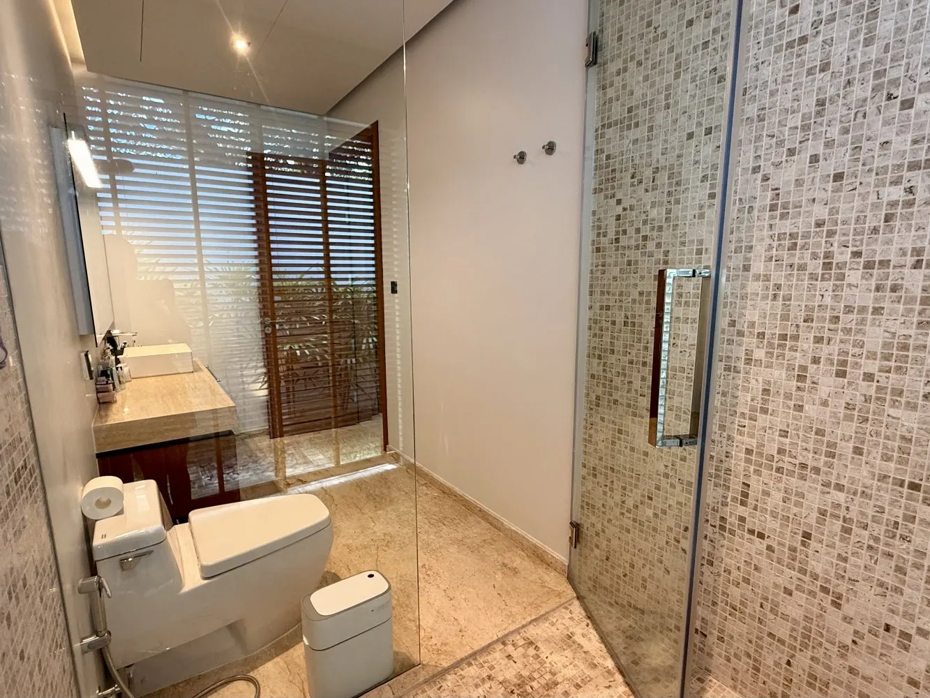 Property image - full photo 14