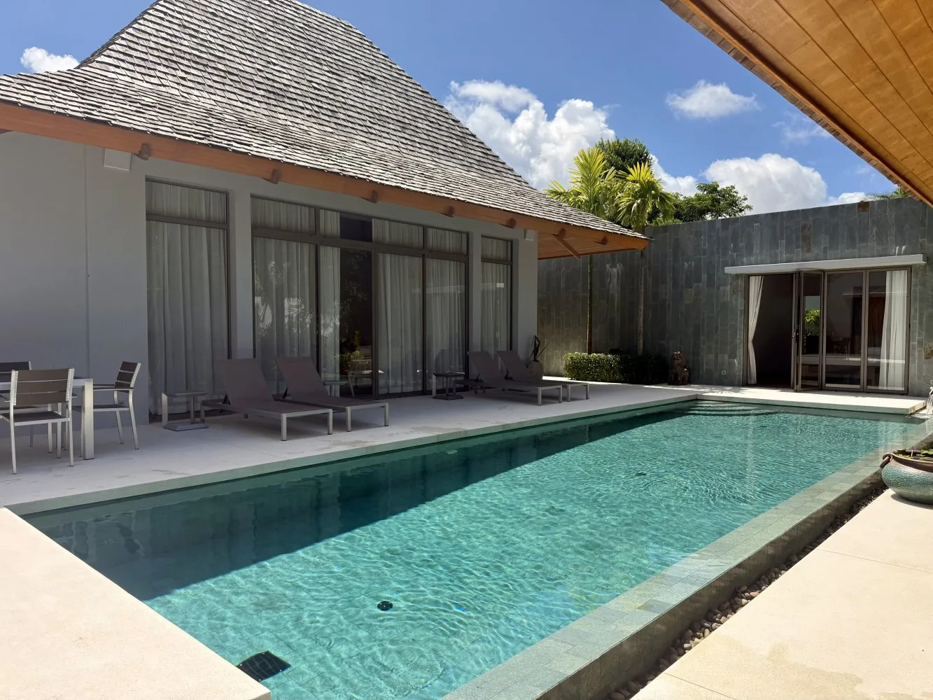 Property image - full photo 11