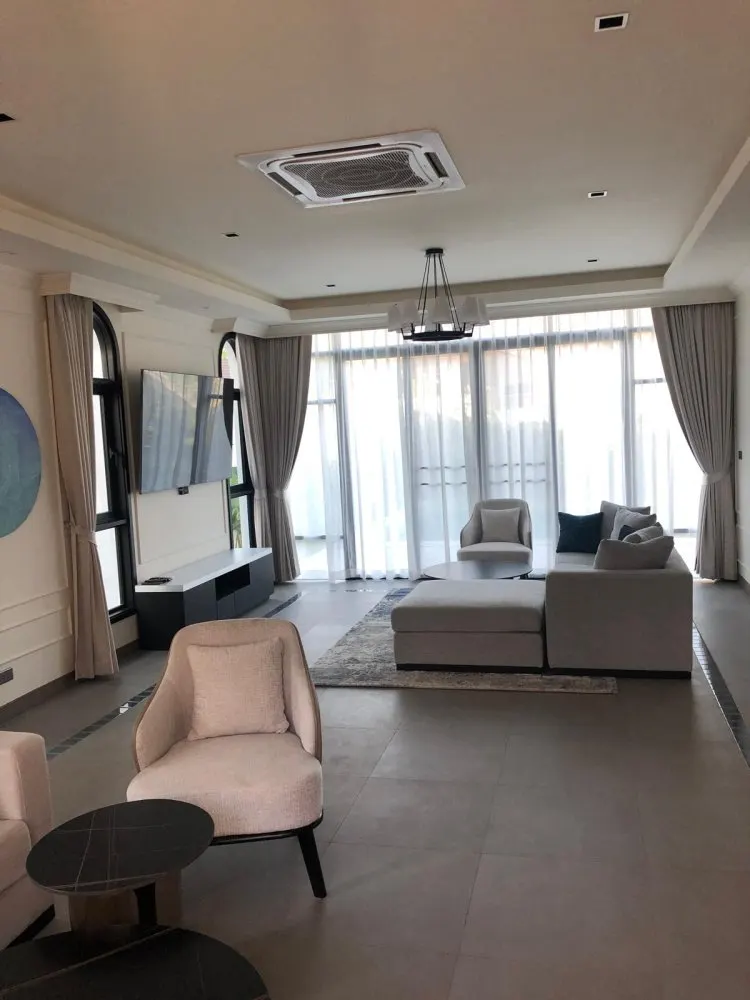 Property image - full photo 7